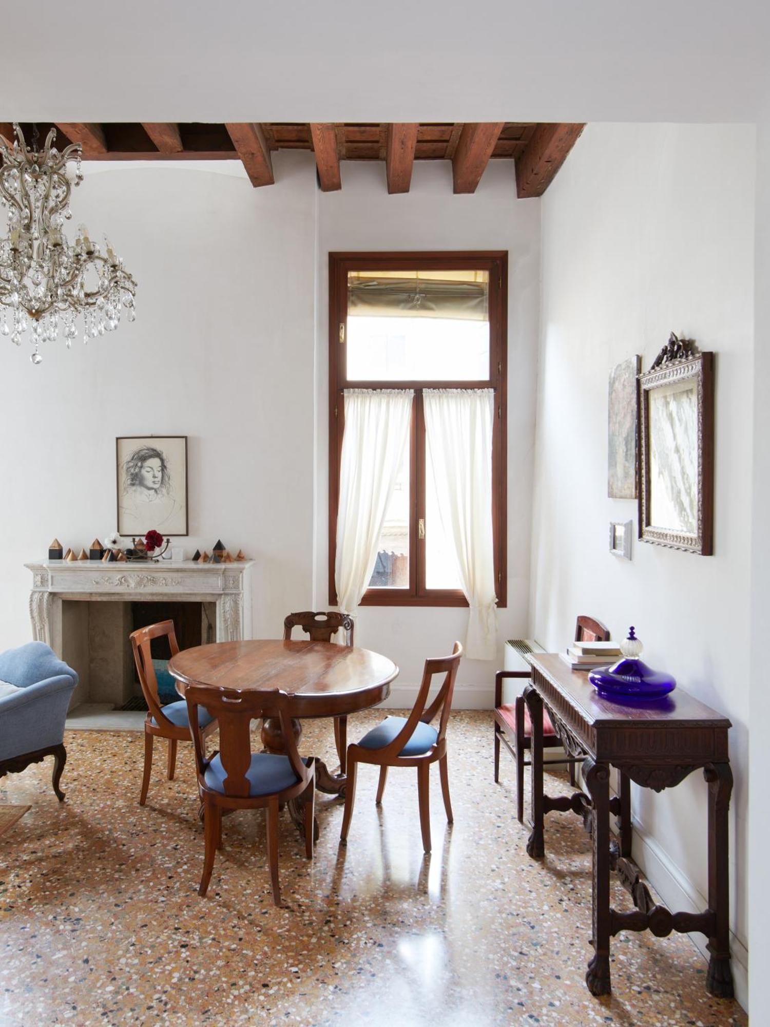 Apartahotel Palazzo Contarini Della Porta Di Ferro
